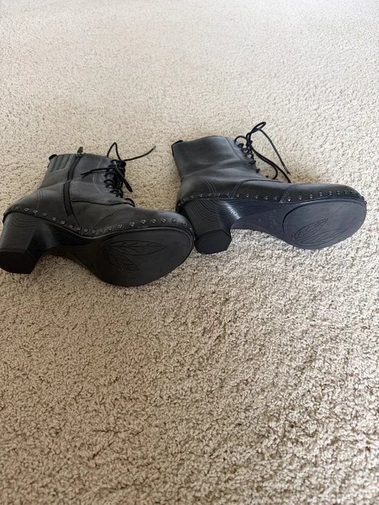 Dansko Black Leather Lace-Up Heeled Boots - Picture 5 of 6